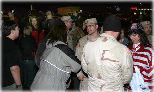 jgp troops welcomed home in rain