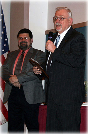 jpg Jim Van Horn was named Chamber of Commerce Citizen of the Year. On the left is Miguel Torres. Photograph by Mary Kauffman