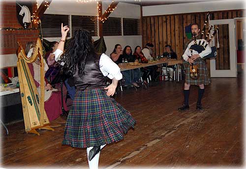 jpg Piper, Bill Urquhart and Highland Dancer Jane Bolima