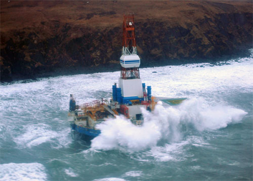 jpg Arctic-class drillship grounded; Tow line attached Wednesday