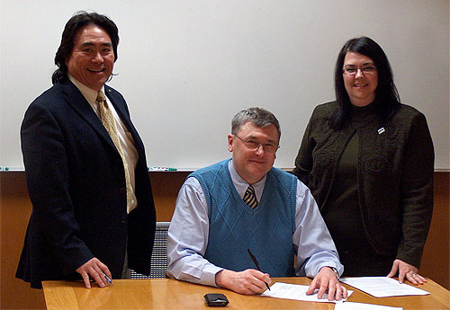jpg AMHS, Partners Sign Five Year Education Program Agreement