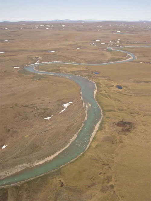 jpg The Kuparuk River in Alaska.