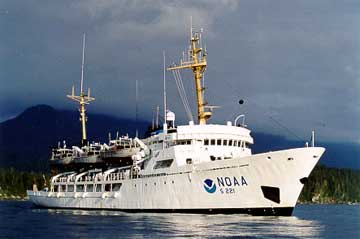 photo NOAA ship Rainier
