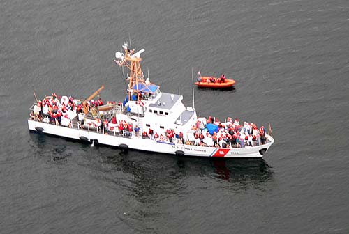 jpg cruise ship passengers