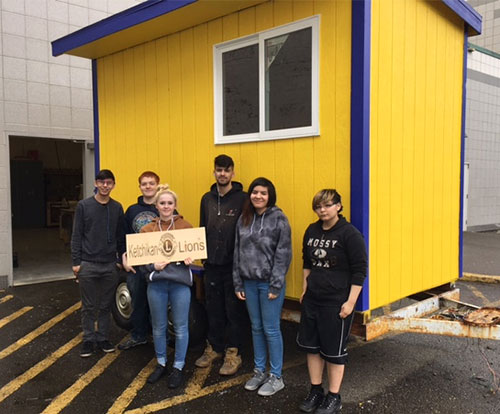 jpg Kayhi Construction Class Builds New Lions' Booth