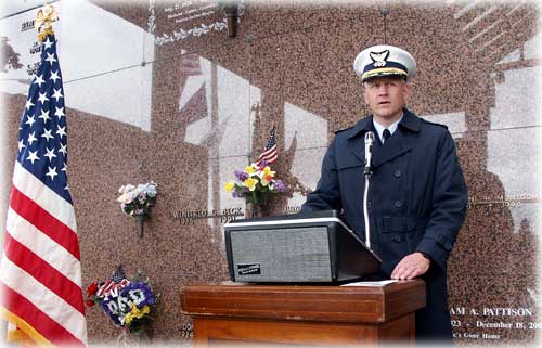 photo Commander Paul Wiedenhoeft, Acushnet