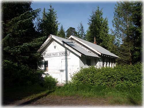 photo Clover Pass School