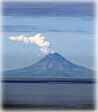 Augustine Volcano as tsunami generator
