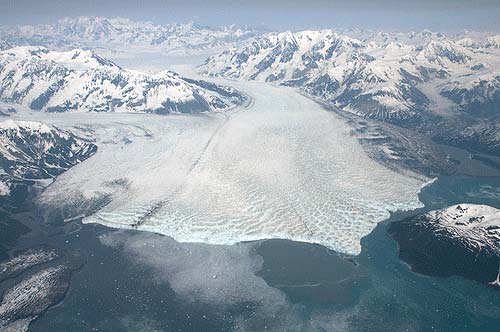 jpg Rogue glacier again getting people's attention