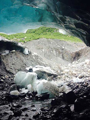 jpg Mendenhall Glacier ice cave roof collapses 