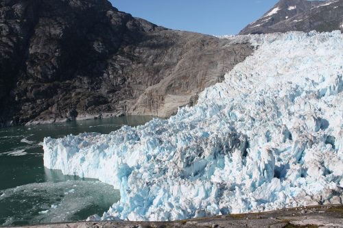 jpg Extreme melting where glacier meets ocean