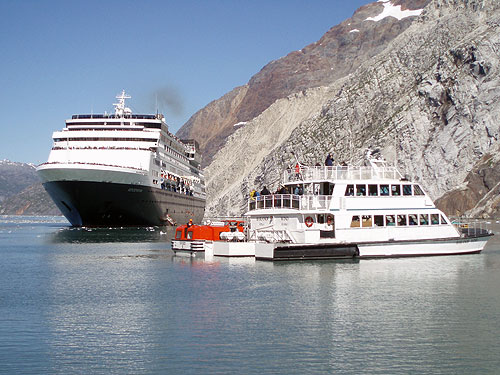 jpg Statendam Assists 103 Sightseers and Ranger in Glacier Bay