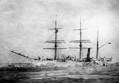 jpg The U.S. Revenue Cutter Thetis moored to sea ice near
King Island, Alaska, in 1903.