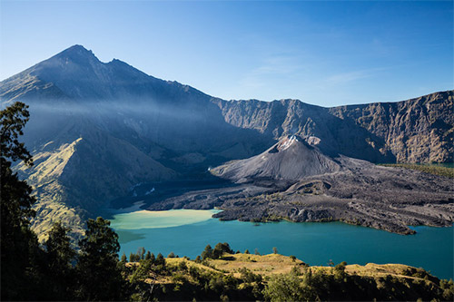  Risk of volcano catastrophe 'a roll of the dice' 