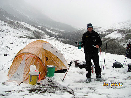 jpg Syracuse University Professor Paul Fitzgerald and a group of students have been studying the Alaska Range.