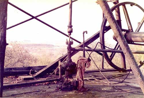 jpg Old Oil Well