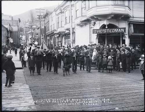jpg Parade 1914