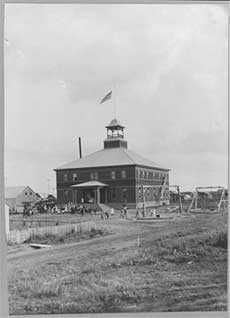 jpg schoolhouse Fairbanks, Alaska