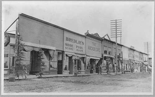 photo Fairbanks' street scene