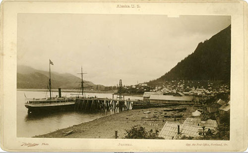 jpg The IDAHO at Carroll's wharf, near South Franklin Street 1887.