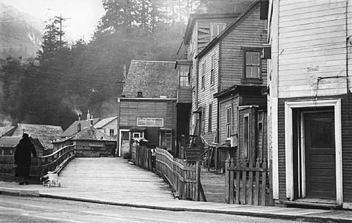 jpg Creek Street, circa 1940