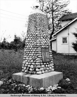 jpg Metlakatla: Monument to Rev. Duncan 