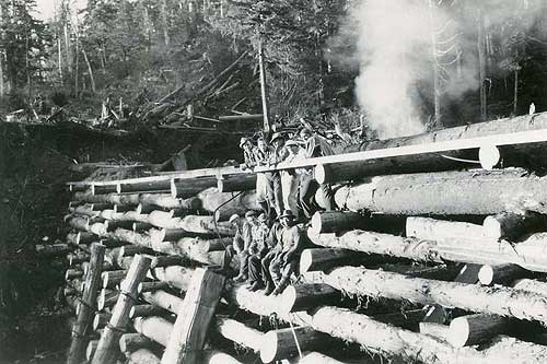 jpg Construction crew at the Carlanna Lake Dam, 1950