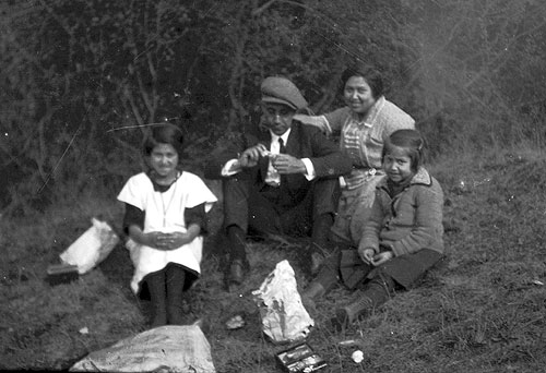 jpg Ernestine (Babe), Paul & Nettie, and Irene Jones, 1930s