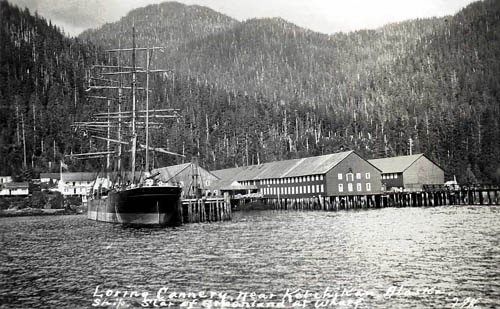 jpg Loring cannery, Star of Greenland at dock, 1909 