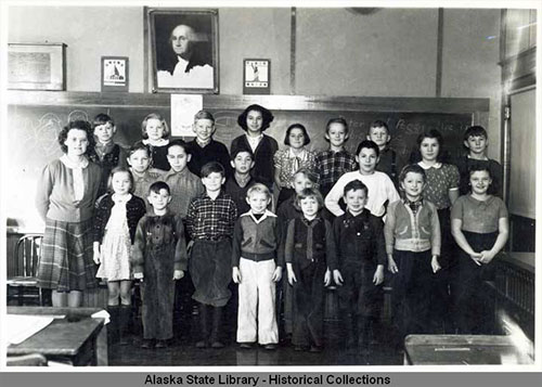 jpg School photograph from Wacker School, 1942-43.