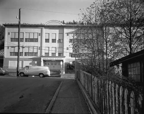 jpg White Cliff School looking up Nadeau Street, circa 1981