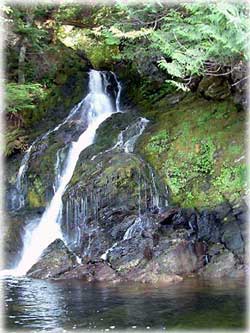 photo Clover Pass Waterfall